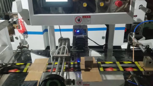 Высокоскоростная машина для нанесения термоусадочных этикеток, ZHZ-300