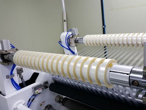 Два вала намотки с контролем натяжения