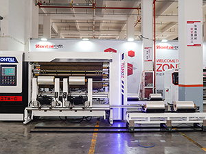 Автоматическая выгрузка готовых рулонов продукции