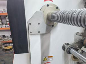 Автоматическая выгрузка готовых рулонов продукции