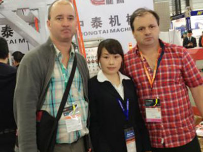 Клиент из Аргентины приобрел бобинорезательную машину A ZTM-C,а также  машину для производства, наполнения и запечатования пакетов в период с  2017 по 2021 года.